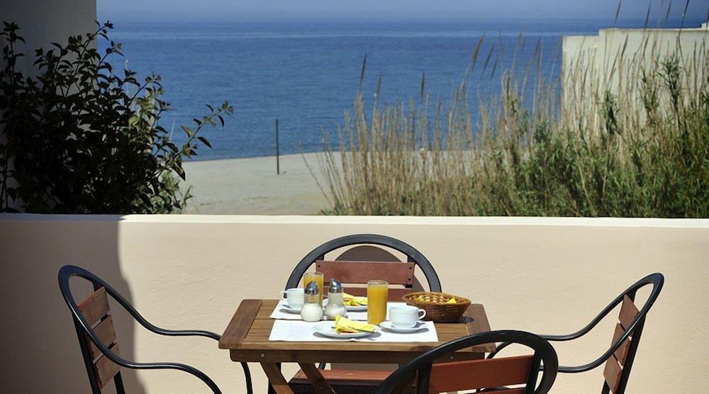 Hotel Caretta Beach Gerani  Dış mekan fotoğraf